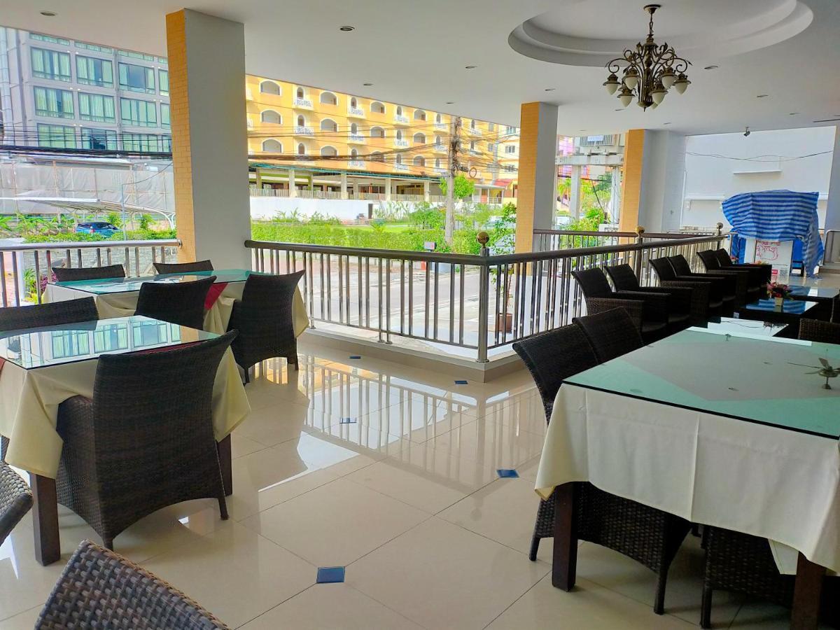 Soi2Inn Pattaya Bagian luar foto